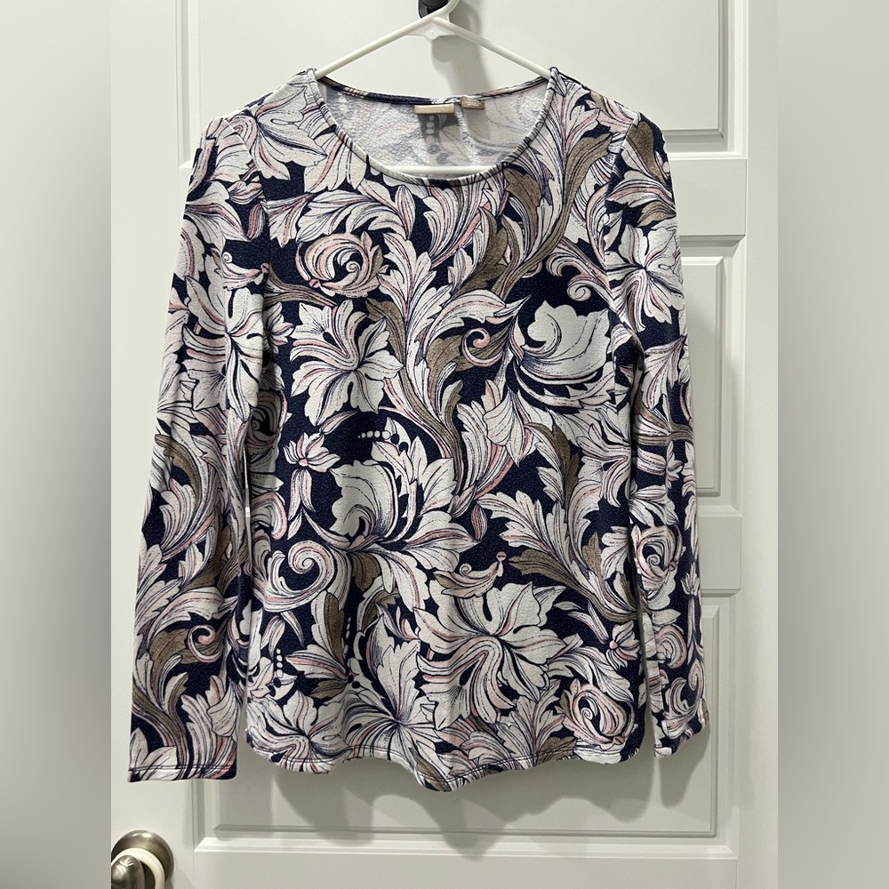 Chico's Navy, Tan, and White Swirl Long Sleeve Sweater Top